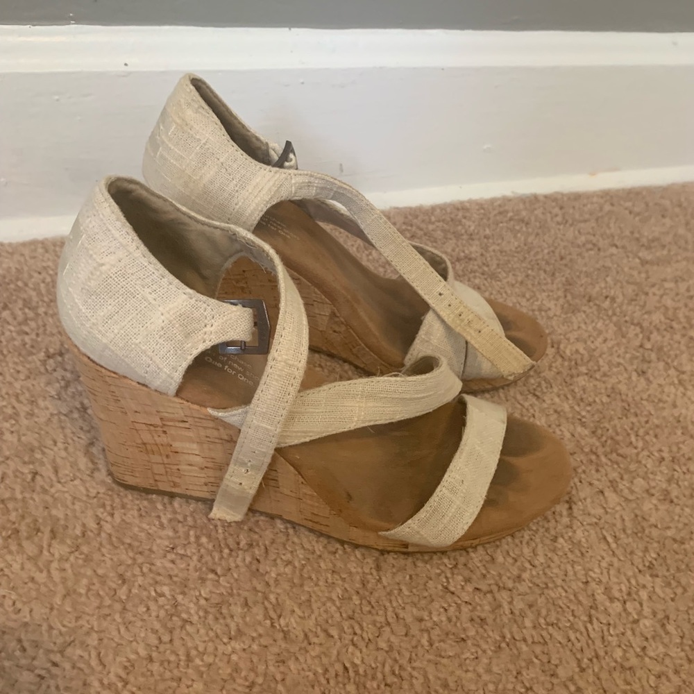 Toms Wedges